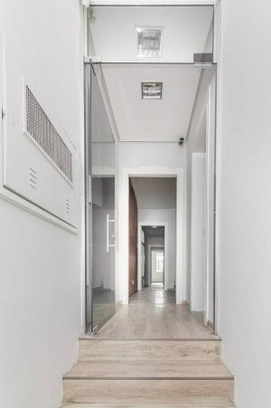 Casa comercial com 200m² no bairro Auxiliadora em Porto Alegre para Alugar