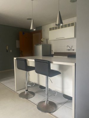 Apartamento com 40m², 1 dormitório no bairro Três Figueiras em Porto Alegre para Alugar