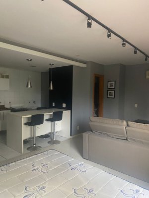 Apartamento com 40m², 1 dormitório no bairro Três Figueiras em Porto Alegre para Alugar
