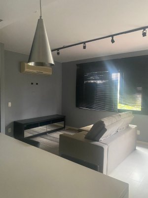 Apartamento com 40m², 1 dormitório no bairro Três Figueiras em Porto Alegre para Alugar