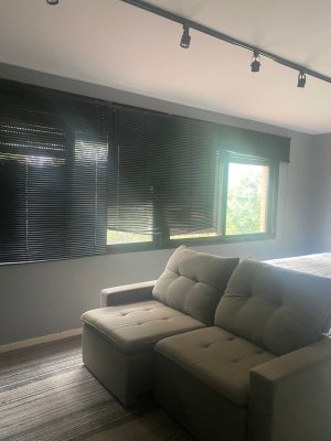 Apartamento com 40m², 1 dormitório no bairro Três Figueiras em Porto Alegre para Alugar