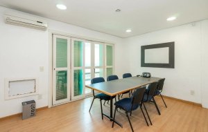 Prédio Comercial com 220m² no bairro Petrópolis em Porto Alegre para Alugar