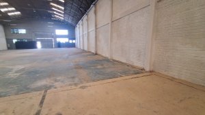 Galpão com 1.100m² no bairro São João em Porto Alegre para Alugar