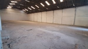 Galpão com 1.100m² no bairro São João em Porto Alegre para Alugar