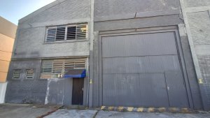 Galpão com 1.100m² no bairro São João em Porto Alegre para Alugar