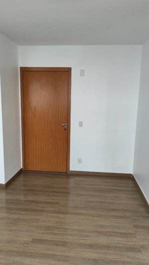 Apartamento com 45m², 2 dormitórios no bairro Jardim Leopoldina em Porto Alegre para Alugar