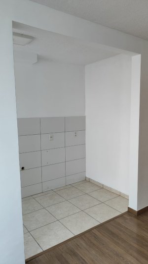 Apartamento com 45m², 2 dormitórios no bairro Jardim Leopoldina em Porto Alegre para Alugar