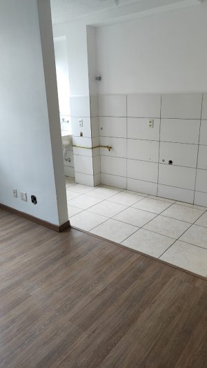 Apartamento com 45m², 2 dormitórios no bairro Jardim Leopoldina em Porto Alegre para Alugar