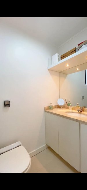 Salas/Conjuntos com 55m² no bairro Moinhos de Vento em Porto Alegre para Alugar