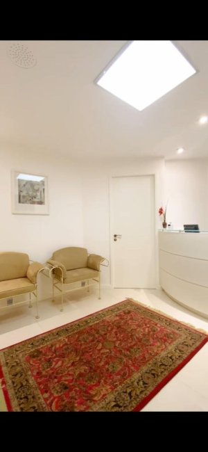 Salas/Conjuntos com 55m² no bairro Moinhos de Vento em Porto Alegre para Alugar