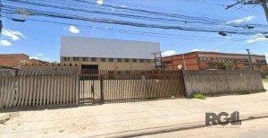 Depósito/Pavilhão com 2700m² no bairro Navegantes em Porto Alegre para Alugar