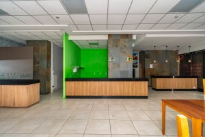 Loja com 295m² no bairro Praia de Belas em Porto Alegre para Alugar