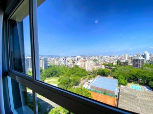 Apartamento com 46m², 1 dormitório no bairro Petrópolis em Porto Alegre para Alugar