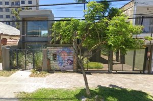 Casa comercial com 250m² no bairro Menino Deus em Porto Alegre para Alugar