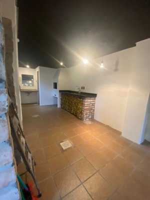 Casa comercial com 250m² no bairro Menino Deus em Porto Alegre para Alugar
