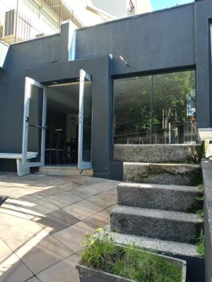 Casa comercial com 150m² no bairro Petrópolis em Porto Alegre para Alugar