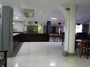 Casa comercial com 150m² no bairro Petrópolis em Porto Alegre para Alugar