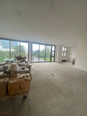 Prédio Comercial com 800m² no bairro Petrópolis em Porto Alegre para Alugar