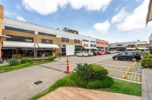 Loja com 126m² no bairro Tristeza em Porto Alegre para Alugar