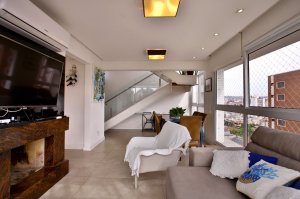 Apartamento com 150m², 2 dormitórios no bairro Petrópolis em Porto Alegre para Alugar