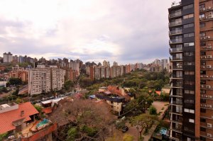 Apartamento com 150m², 2 dormitórios no bairro Petrópolis em Porto Alegre para Alugar