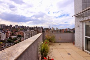 Apartamento com 150m², 2 dormitórios no bairro Petrópolis em Porto Alegre para Alugar