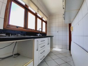 Apartamento com 75m², 2 dormitórios no bairro Petrópolis em Porto Alegre para Alugar