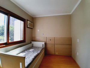 Apartamento com 75m², 2 dormitórios no bairro Petrópolis em Porto Alegre para Alugar