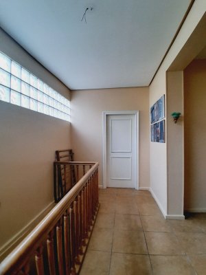 Casa com 230m², 4 dormitórios no bairro Floresta em Porto Alegre para Alugar