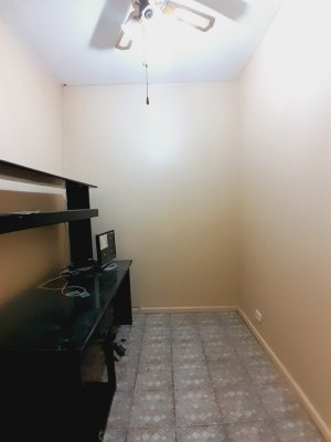 Casa com 230m², 4 dormitórios no bairro Floresta em Porto Alegre para Alugar