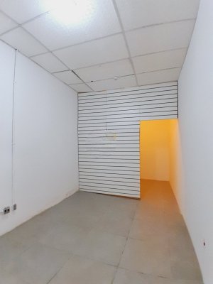 Prédio Comercial com 2.500m² no bairro Anchieta em Porto Alegre para Alugar