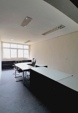 Salas/Conjuntos com 47m² no bairro Centro Histórico em Porto Alegre para Alugar