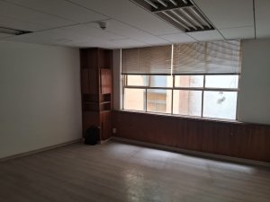 Salas/Conjuntos com 42m² no bairro Centro Histórico em Porto Alegre para Alugar