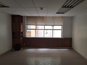 Salas/Conjuntos com 42m² no bairro Centro Histórico em Porto Alegre para Alugar