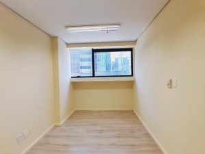 Salas/Conjuntos com 93m² no bairro Petrópolis em Porto Alegre para Alugar