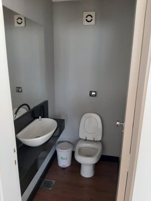 Salas/Conjuntos com 29m² no bairro Moinhos de Vento em Porto Alegre para Alugar