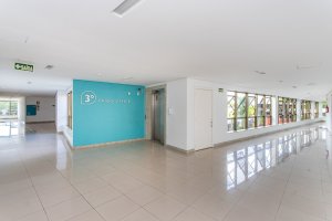Conjunto/Sala com 25m² no bairro Tristeza em Porto Alegre para Alugar