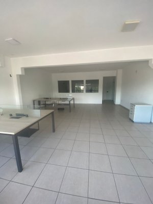 Galpão com 750m² no bairro Sarandi em Porto Alegre para Alugar