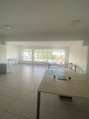 Galpão com 750m² no bairro Sarandi em Porto Alegre para Alugar