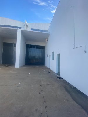 Galpão com 750m² no bairro Sarandi em Porto Alegre para Alugar