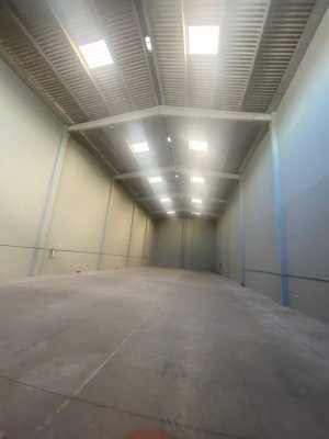 Galpão com 750m² no bairro Sarandi em Porto Alegre para Alugar