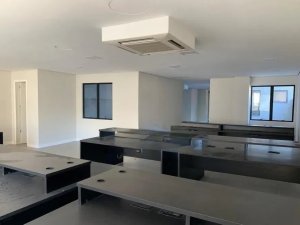 Prédio Comercial com 600m² no bairro Rio Branco em Porto Alegre para Alugar