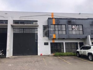 Galpão com 750m² no bairro Sarandi em Porto Alegre para Alugar