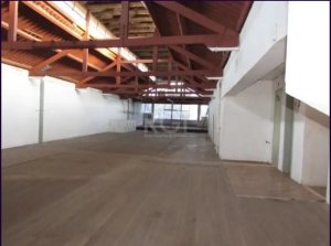 Depósito/Pavilhão com 600m² no bairro São Geraldo em Porto Alegre para Alugar