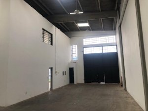Galpão com 850m² no bairro Sarandi em Porto Alegre para Alugar