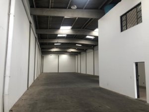 Galpão com 850m² no bairro Sarandi em Porto Alegre para Alugar