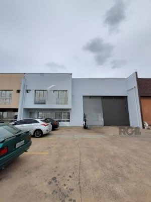 Galpão com 850m² no bairro Sarandi em Porto Alegre para Alugar