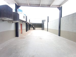 Galpão com 3.500m² no bairro Floresta em Porto Alegre para Alugar