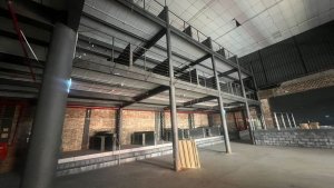 Depósito/Pavilhão com 2300m² no bairro Floresta em Porto Alegre para Alugar