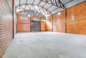 Galpão com 350m² no bairro Anchieta em Porto Alegre para Alugar